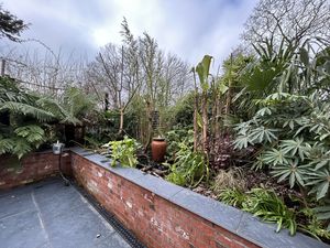 Photo 28- click for photo gallery